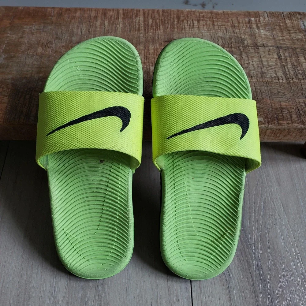 Nike‎ Slides Kids 13C Green Black Kawa Slide Sandals Cushioned Shoes